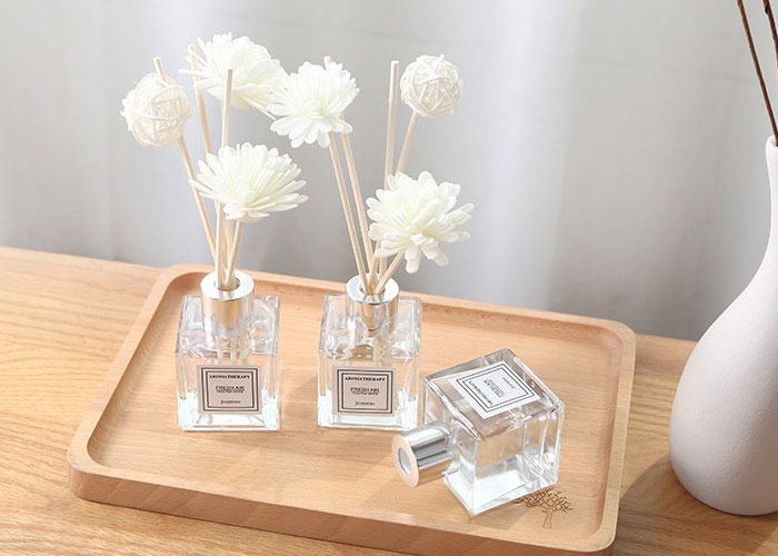 Tinh dầu thơm phòng ngủ loại nào tốt? Cách dùng như thế nào?