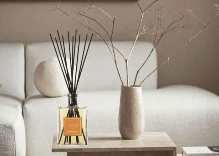 Tinh dầu thơm phòng que gỗ và những điều cần biết?