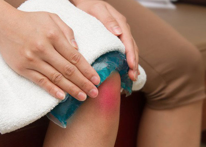 Chườm đá hay chườm ấm sau chấn thương