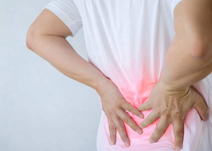 Đau lưng dưới gần mông ở nam và những điều cần biết