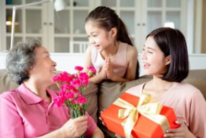 Đai chườm mắt làm quà tặng ý nghĩa cho người thân, bạn bè, đồng nghiệp