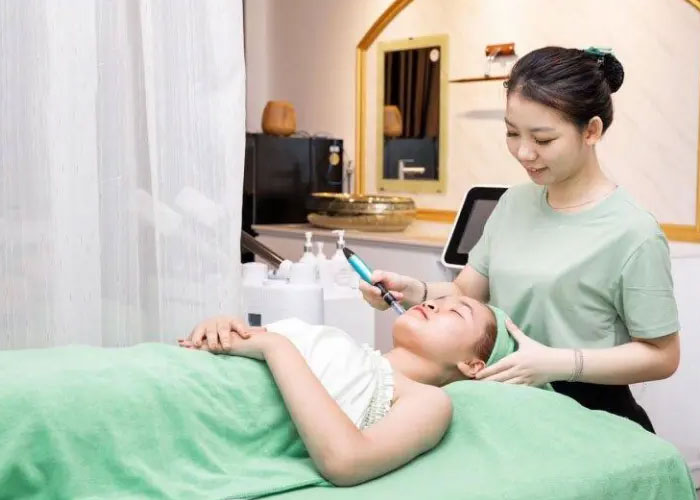 Gối thảo dược dùng trong spa chuyên trị đau mỏi gáy