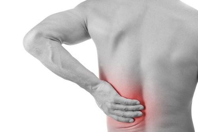 Giãn dây chằng lưng có nguy hiểm không? Cách điều trị thế nào?