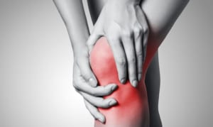Khớp gối kêu lục cục là bị làm sao? Có nguy hiểm không?