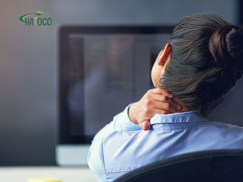 may-massage-cam-tay-mua-o-dau-1