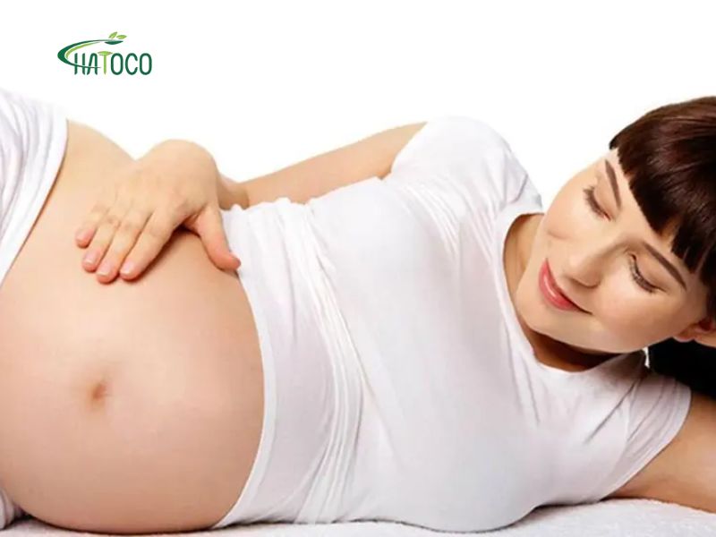 ba-bau-co-duoc-dung-may-massage-cam-tay-khong-1